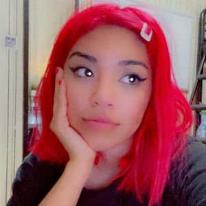 Meet your Posher, Monica